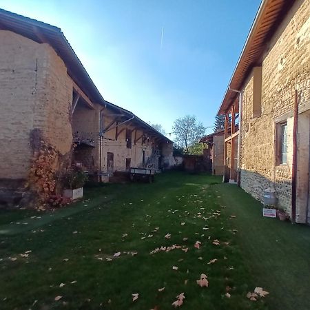 Aparthotel La Ferme De Berlioz La Cote-Saint-Andre Esterno foto