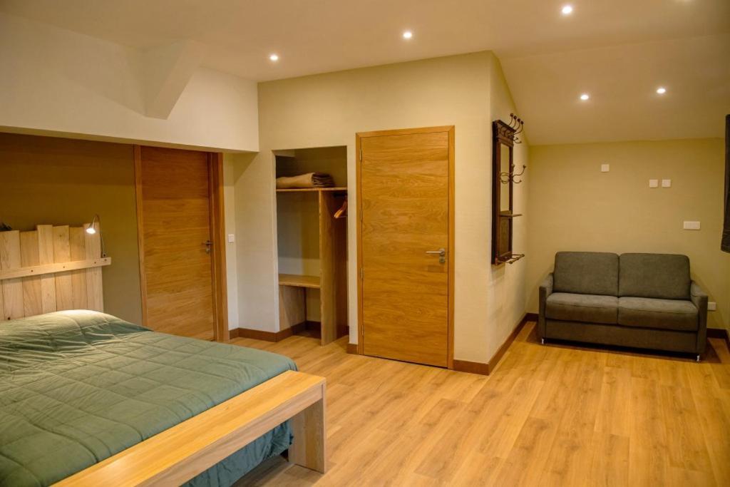 Aparthotel La Ferme De Berlioz La Cote-Saint-Andre Esterno foto
